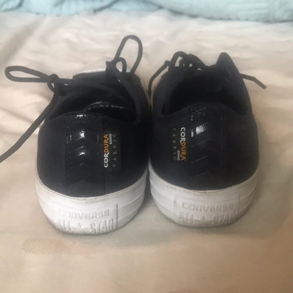 Women’s converse - Picture 2 of 3